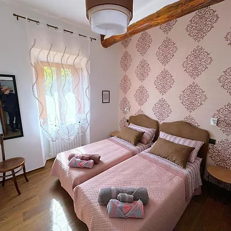 In Near Center Holiday home *