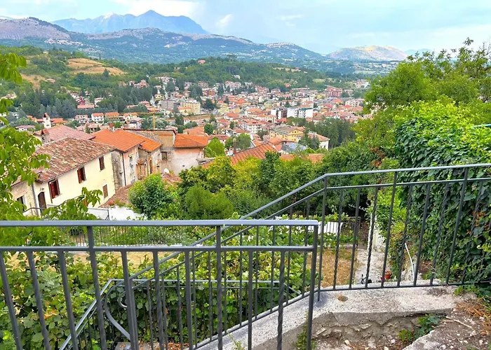 In Near Center * טאליאקוצו