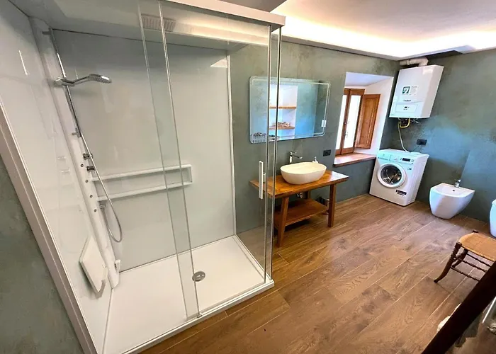 In Near Center * Tagliacozzo