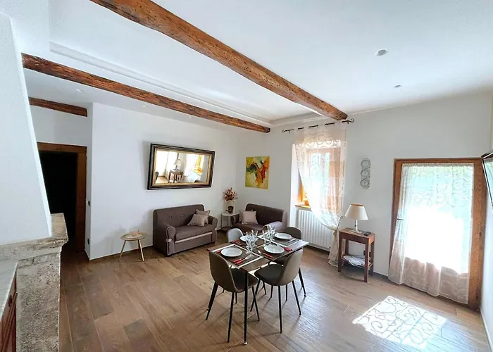 In Near Center * Tagliacozzo